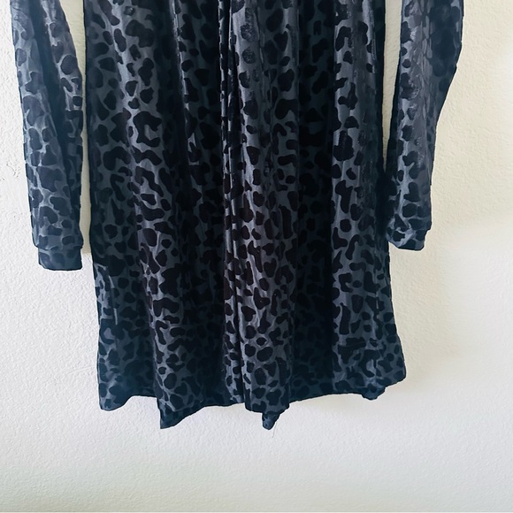 Buddy Love Women's Size Small Kylie Black with Black Leopard Velvet Dress - Picture 4 of 10